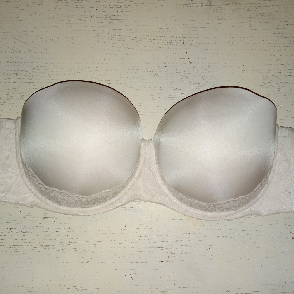 Torrid Curve Women's White Floral Strapless Push Up Bra Sz 44C